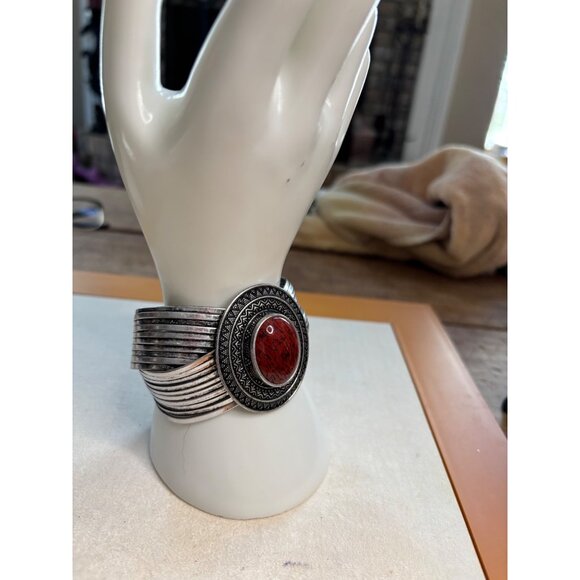 Vintage Silver-Tone Wide Cuff Bracelet With Oval Red Stone Accent & Etched Desig - Picture 2 of 16